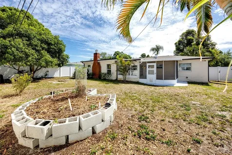 6482 20th Street N St Petersburg FL 33702