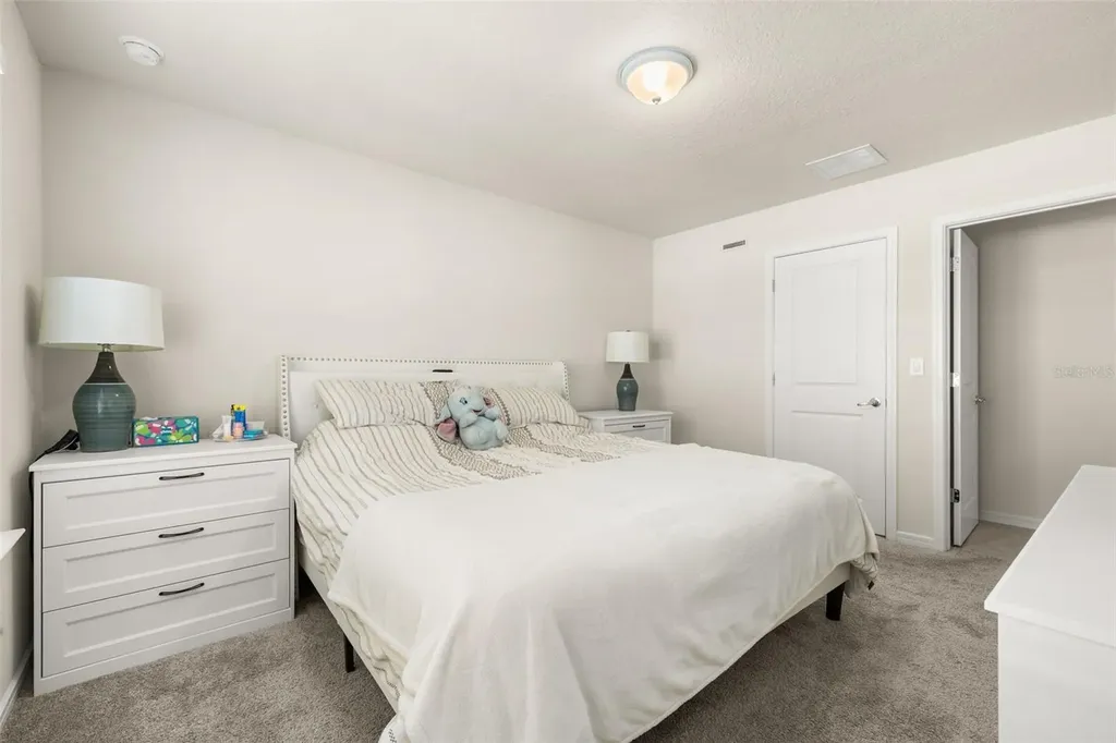 2706 Fetching Trail Davenport FL 33896
