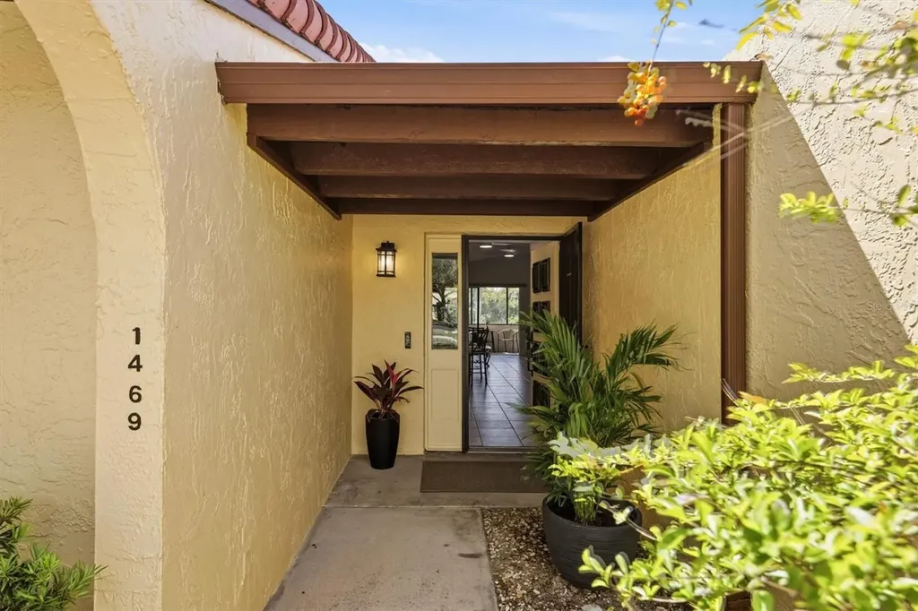 1469 56th Street W Bradenton FL 34209