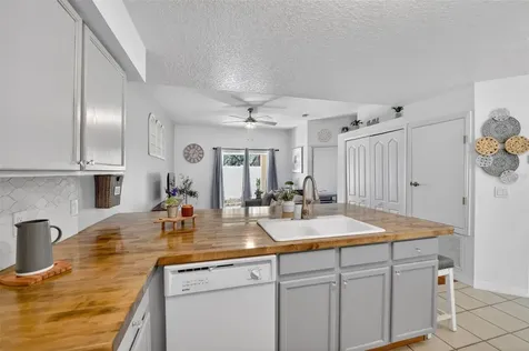 692 Seabrook Court Altamonte Springs FL 32714