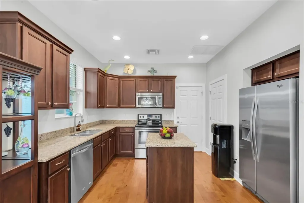 208 Cutlass Way Oldsmar FL 34677