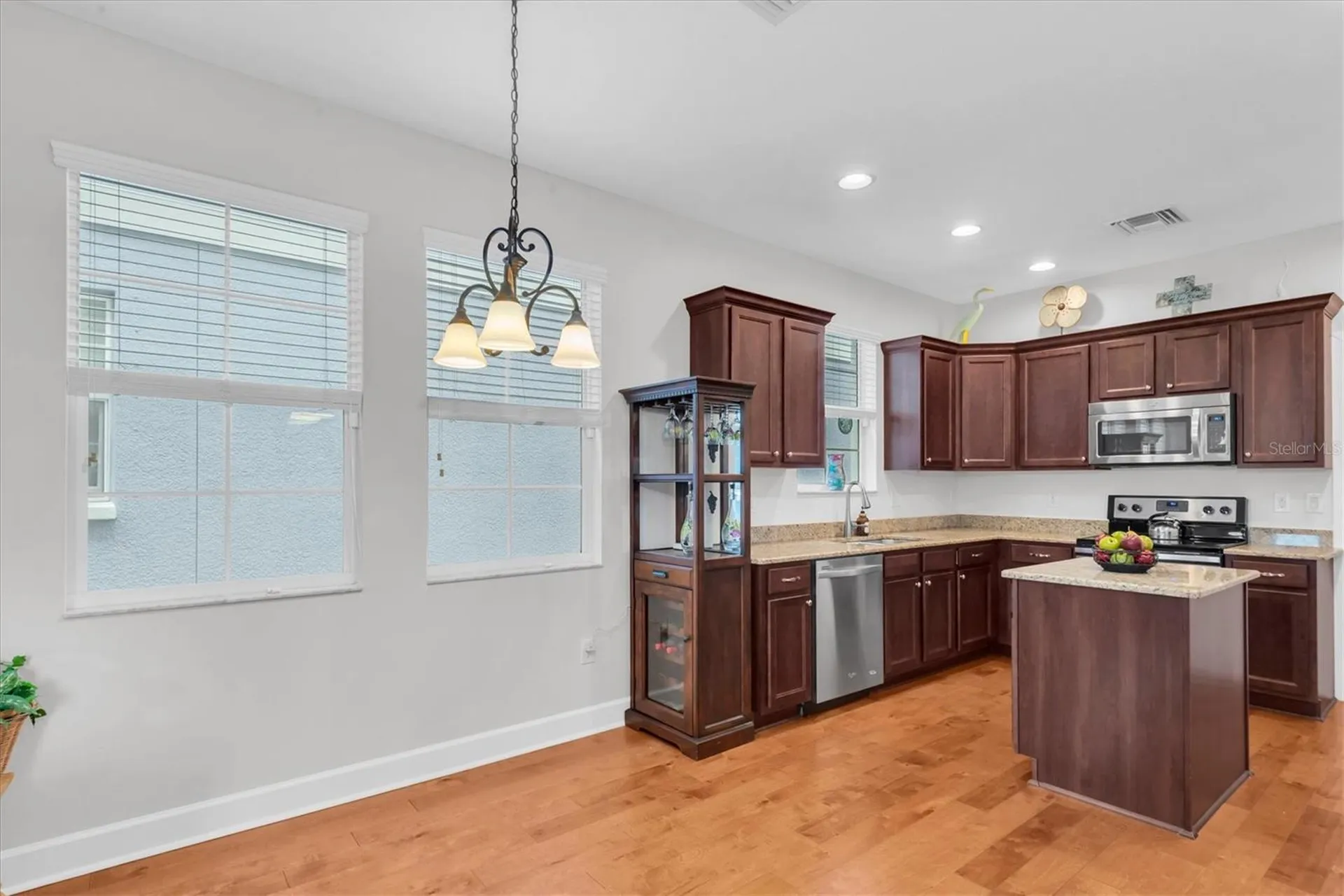 208 Cutlass Way Oldsmar FL 34677