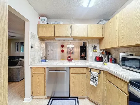 3188 Lake Pine Way S Tarpon Springs FL 34688