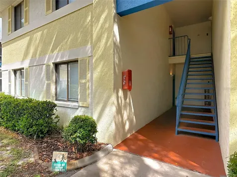 90 Hidden Lake Drive Sanford FL 32773