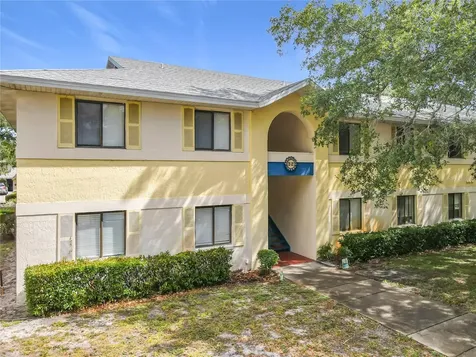 90 Hidden Lake Drive Sanford FL 32773