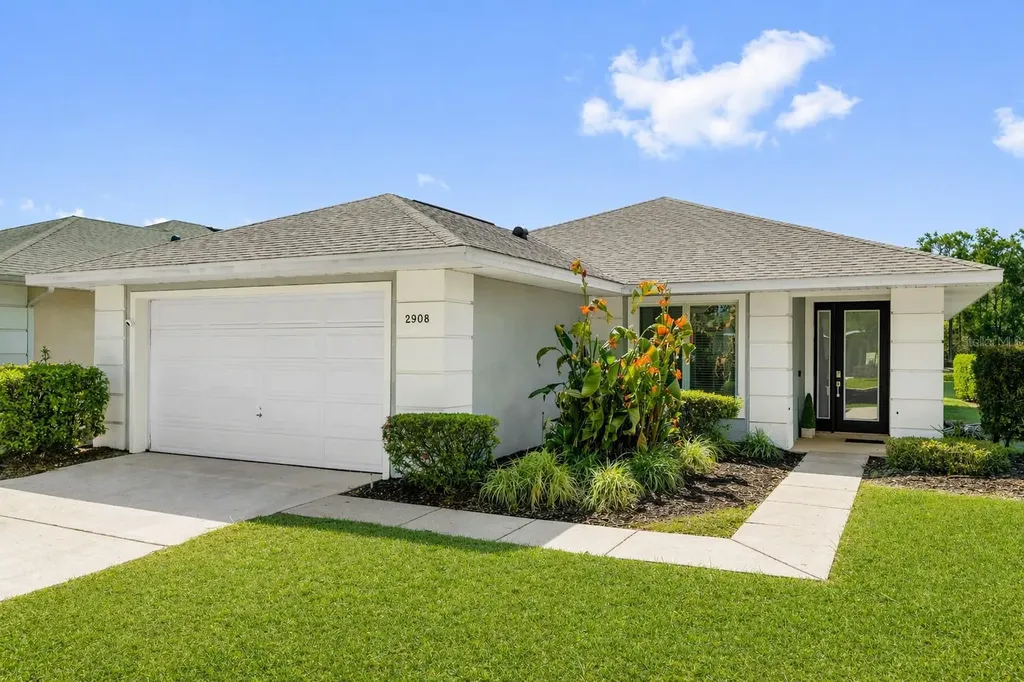 2908 Sunset Lakes Boulevard Kissimmee FL 34747