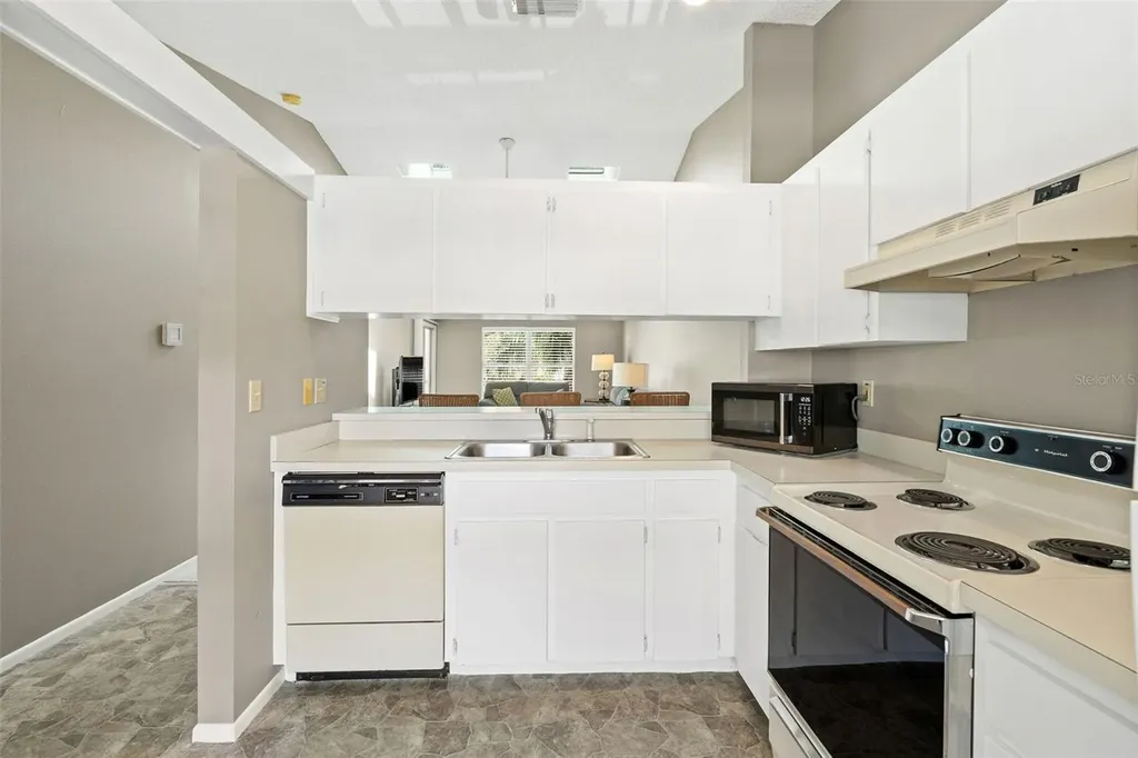 12239 Sun Vista Court E Treasure Island FL 33706