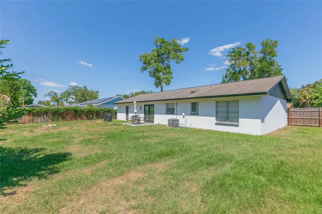 1612 Berkshire Drive Brandon FL 33511