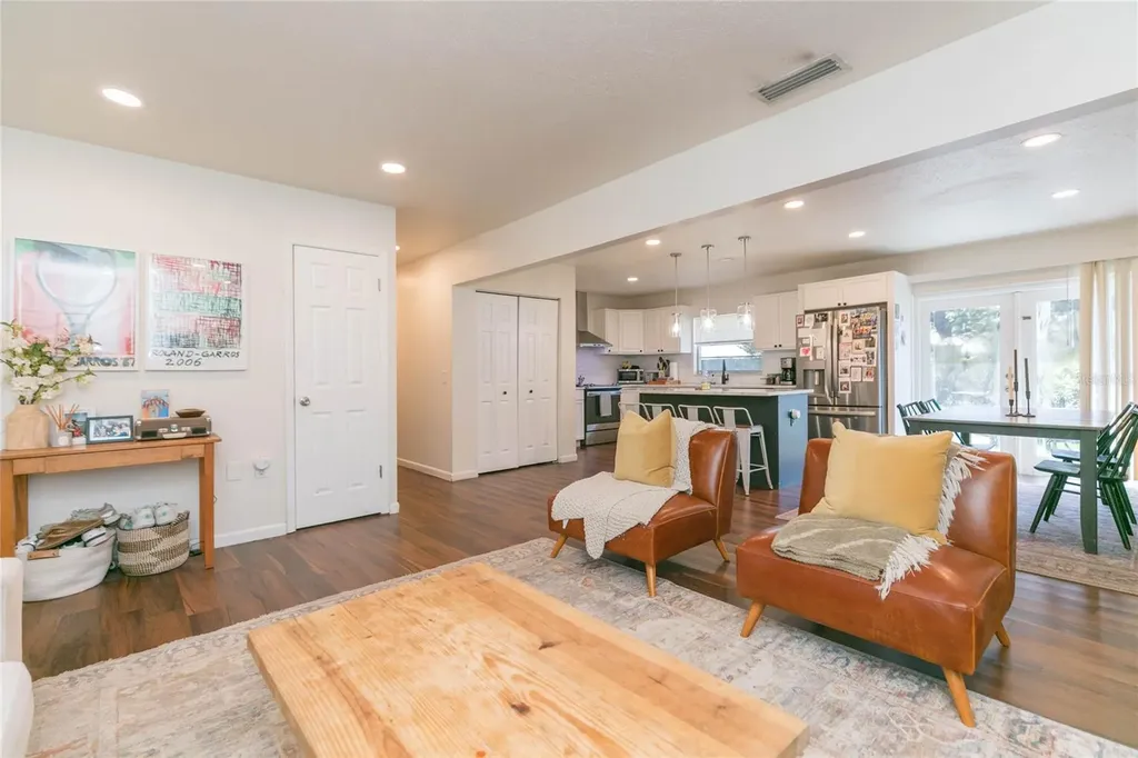 1612 Berkshire Drive Brandon FL 33511
