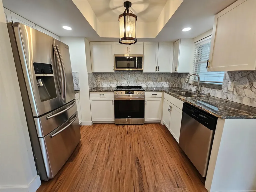 659 N Jefferson Avenue Sarasota FL 34237