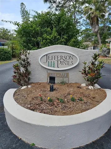 659 N Jefferson Avenue Sarasota FL 34237