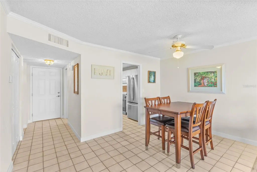 4775 Cove Cir Circle N St Petersburg FL 33708