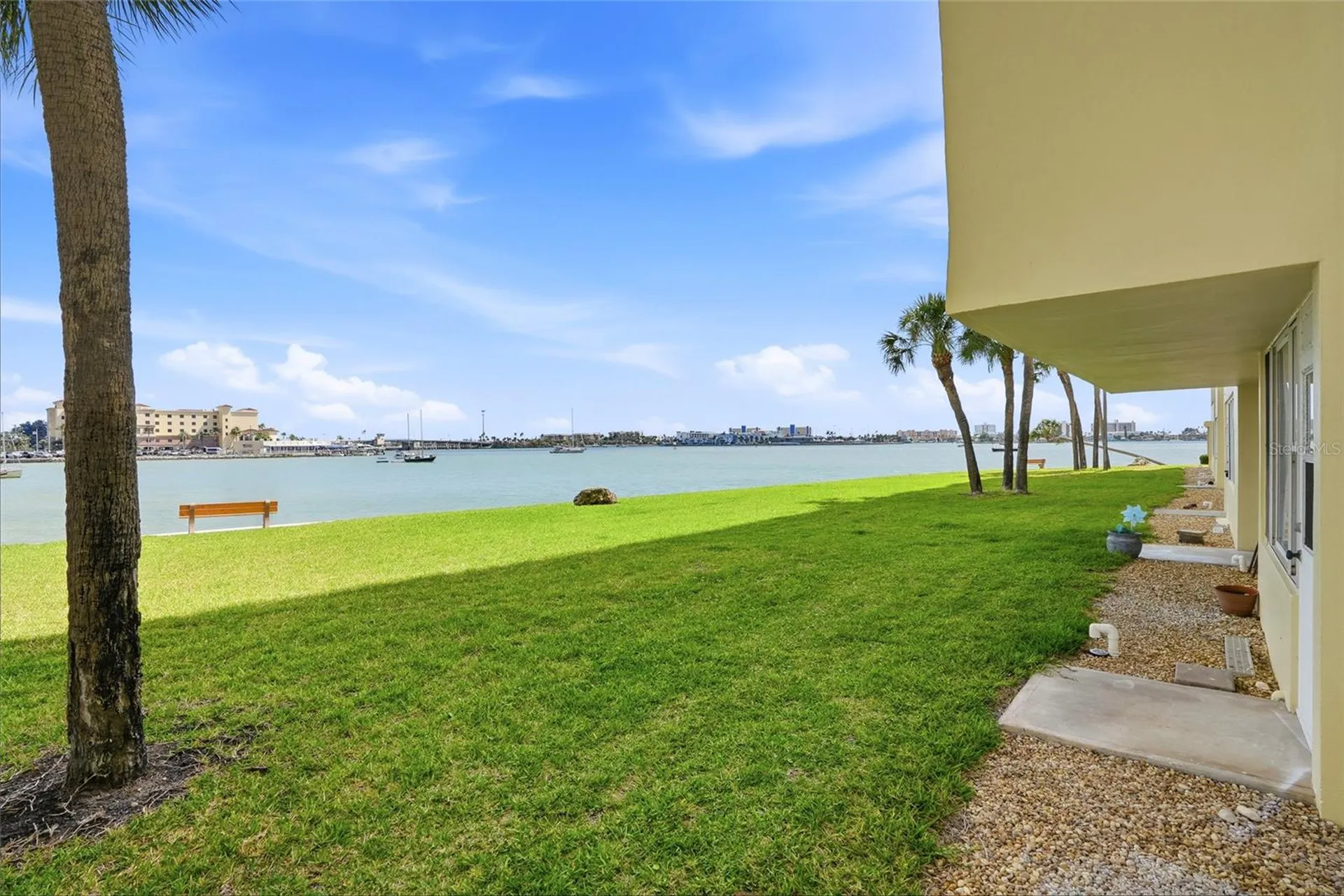 4775 Cove Cir Circle N St Petersburg FL 33708