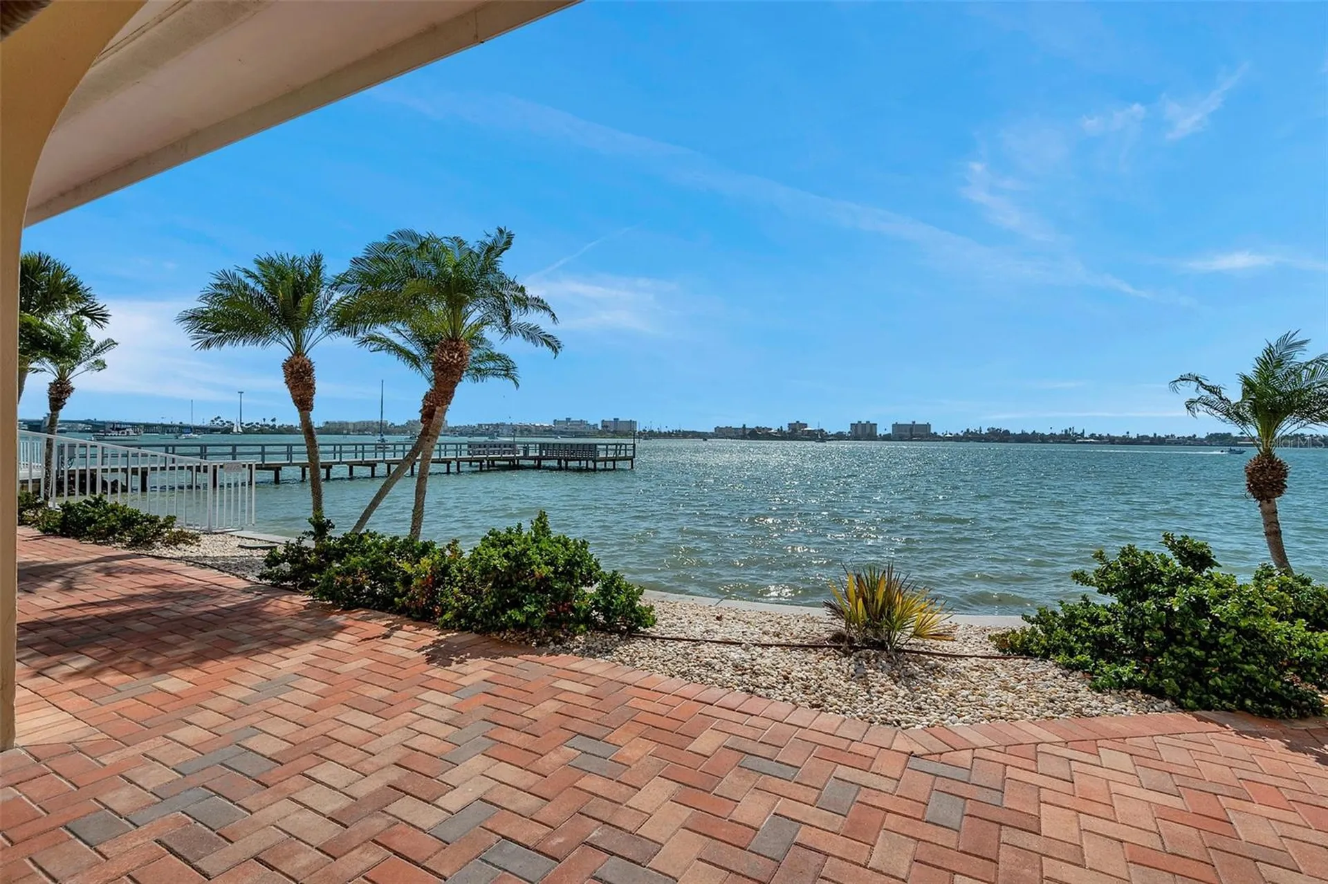 4775 Cove Cir Circle N St Petersburg FL 33708