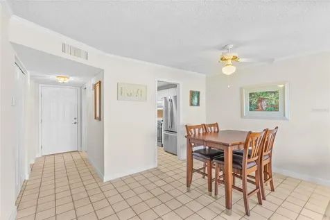 4775 Cove Cir Circle N St Petersburg FL 33708
