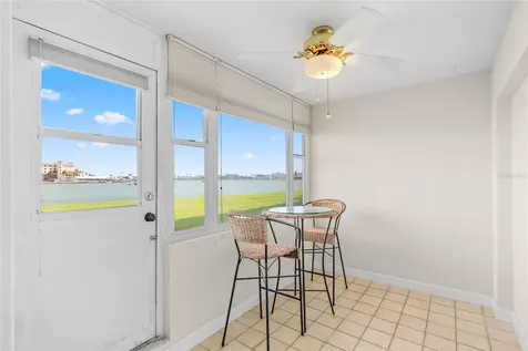 4775 Cove Cir Circle N St Petersburg FL 33708