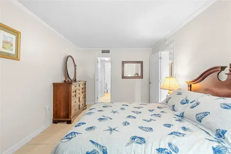 4775 Cove Cir Circle N St Petersburg FL 33708