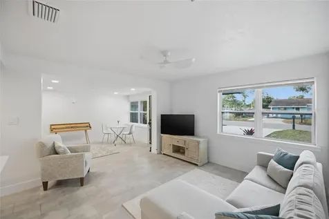 4014 W Rogers Avenue Tampa FL 33611