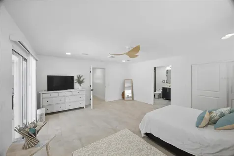 4014 W Rogers Avenue Tampa FL 33611