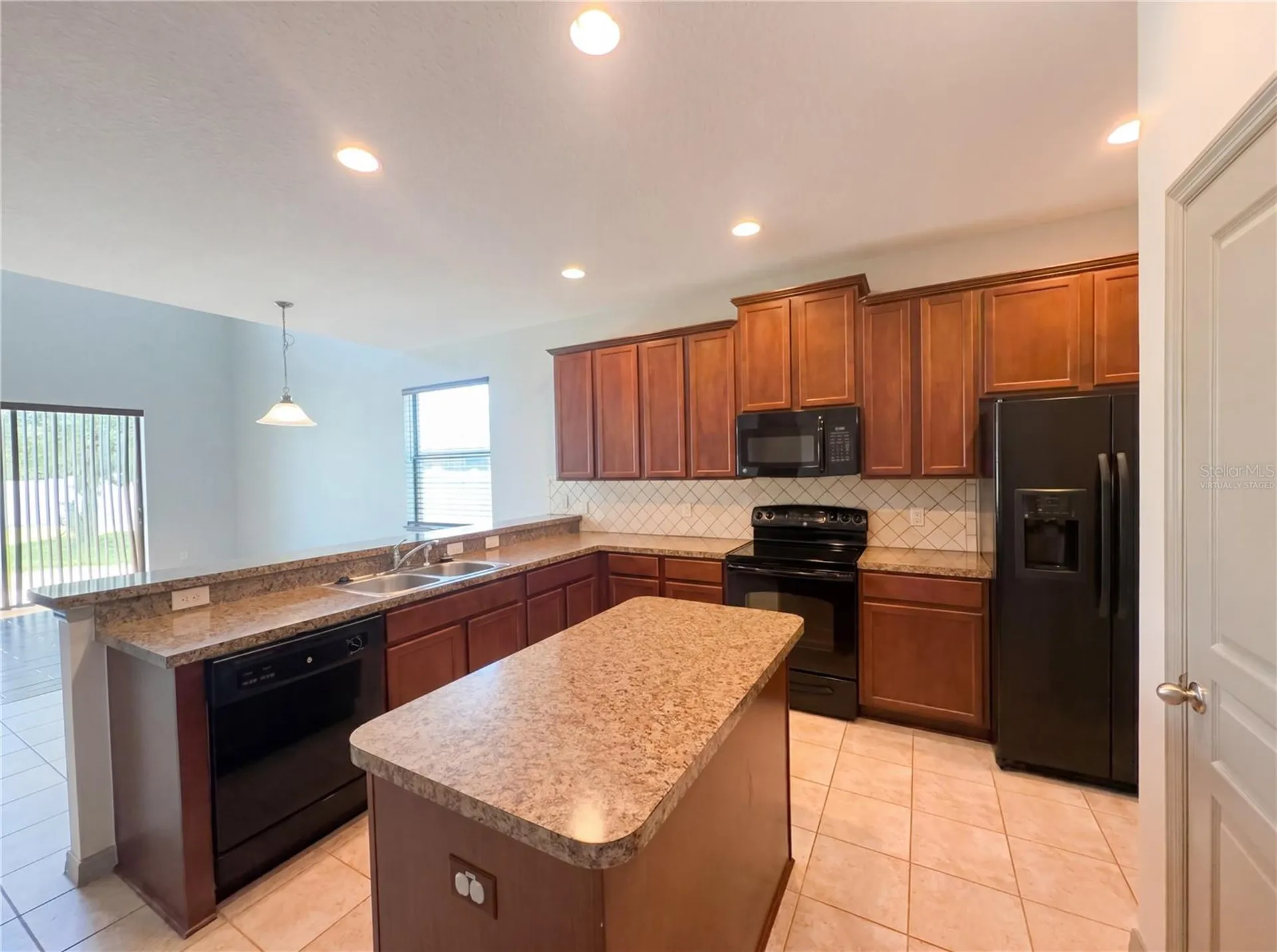4644 Doral Park Avenue Kissimmee FL 34758