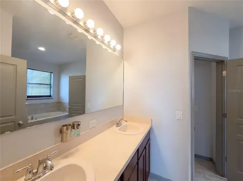 4644 Doral Park Avenue Kissimmee FL 34758