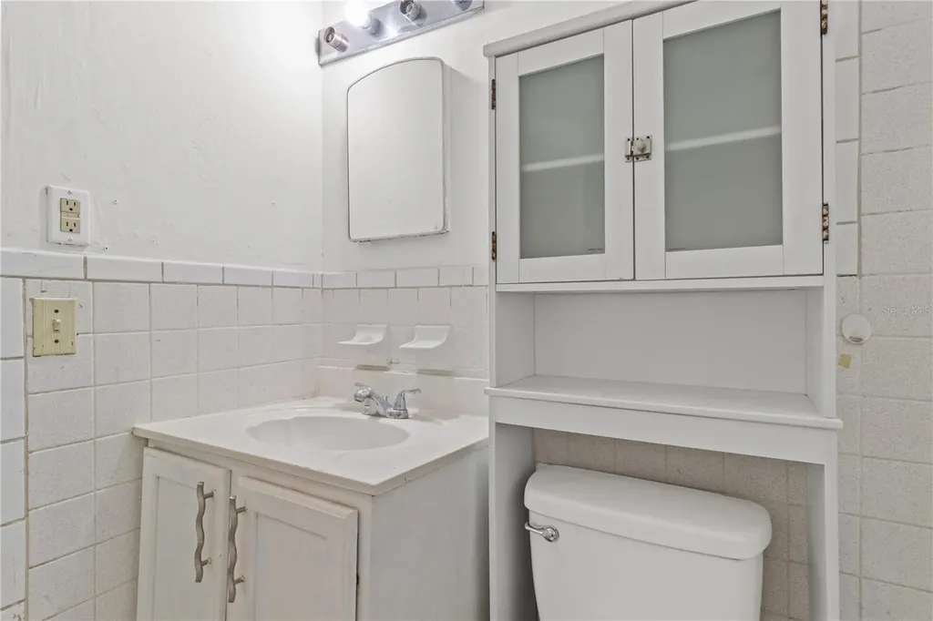 1421 14th Street E Bradenton FL 34208