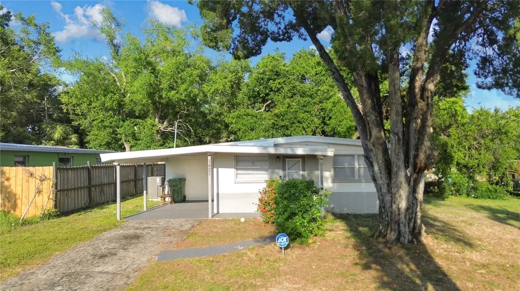 1421 14th Street E Bradenton FL 34208