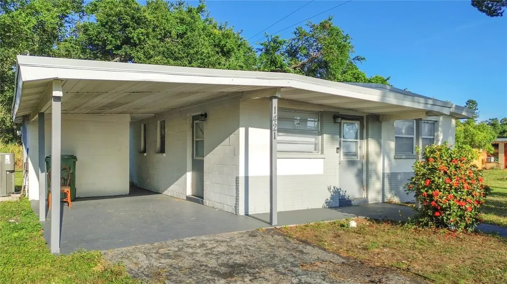 1421 14th Street E Bradenton FL 34208