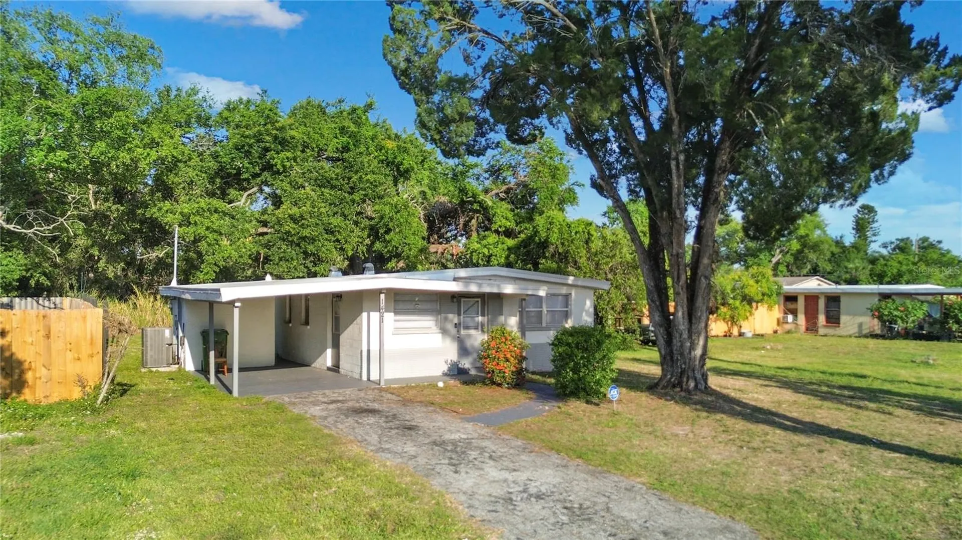 1421 14th Street E Bradenton FL 34208