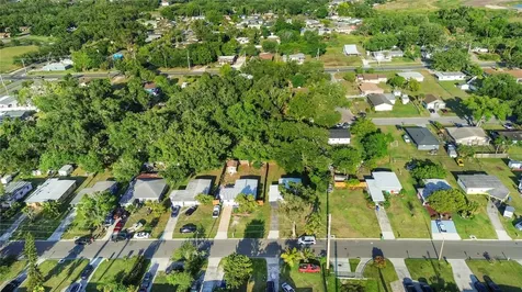 1421 14th Street E Bradenton FL 34208