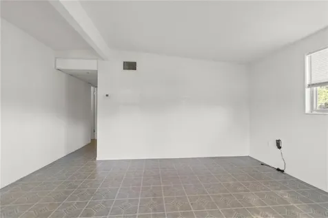 1421 14th Street E Bradenton FL 34208