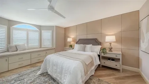 4436 Calle Serena Sarasota FL 34238