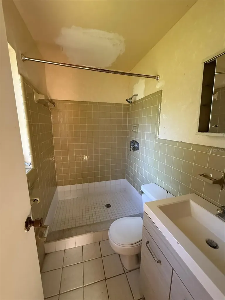 3802 E Esther Street Orlando FL 32812