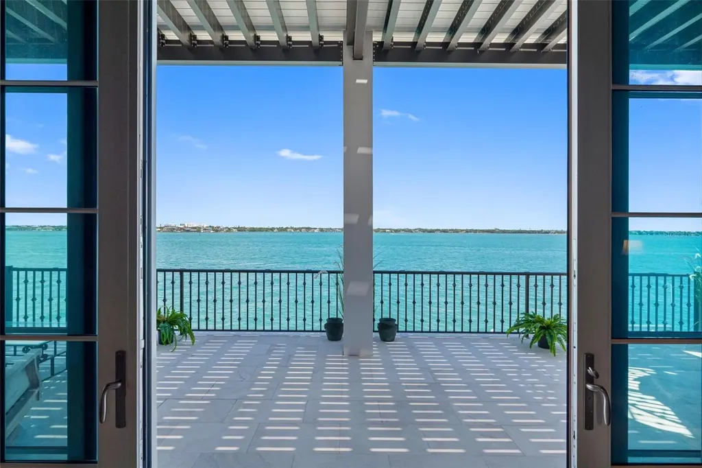 487 Meadow Lark Drive Sarasota FL 34236