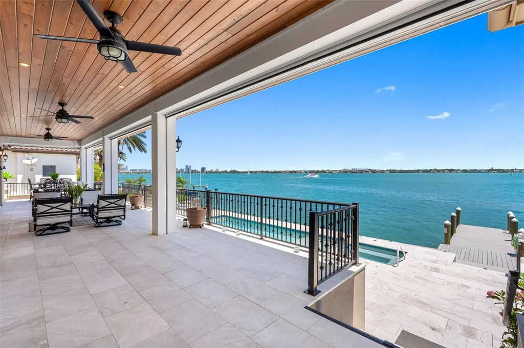 487 Meadow Lark Drive Sarasota FL 34236
