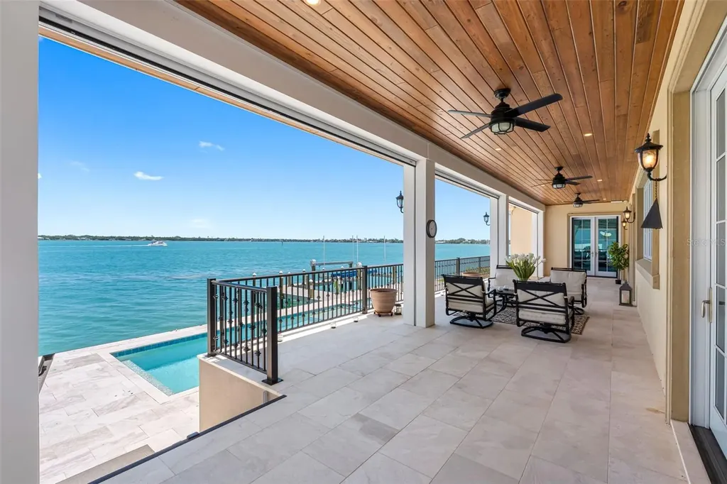 487 Meadow Lark Drive Sarasota FL 34236