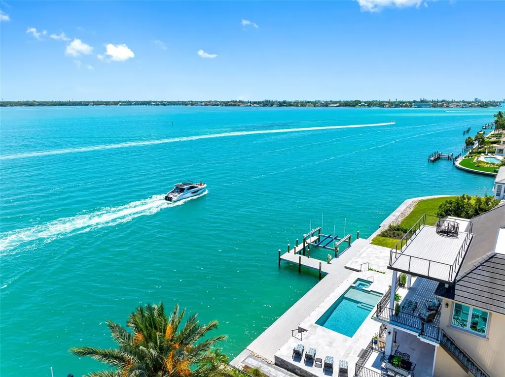 487 Meadow Lark Drive Sarasota FL 34236