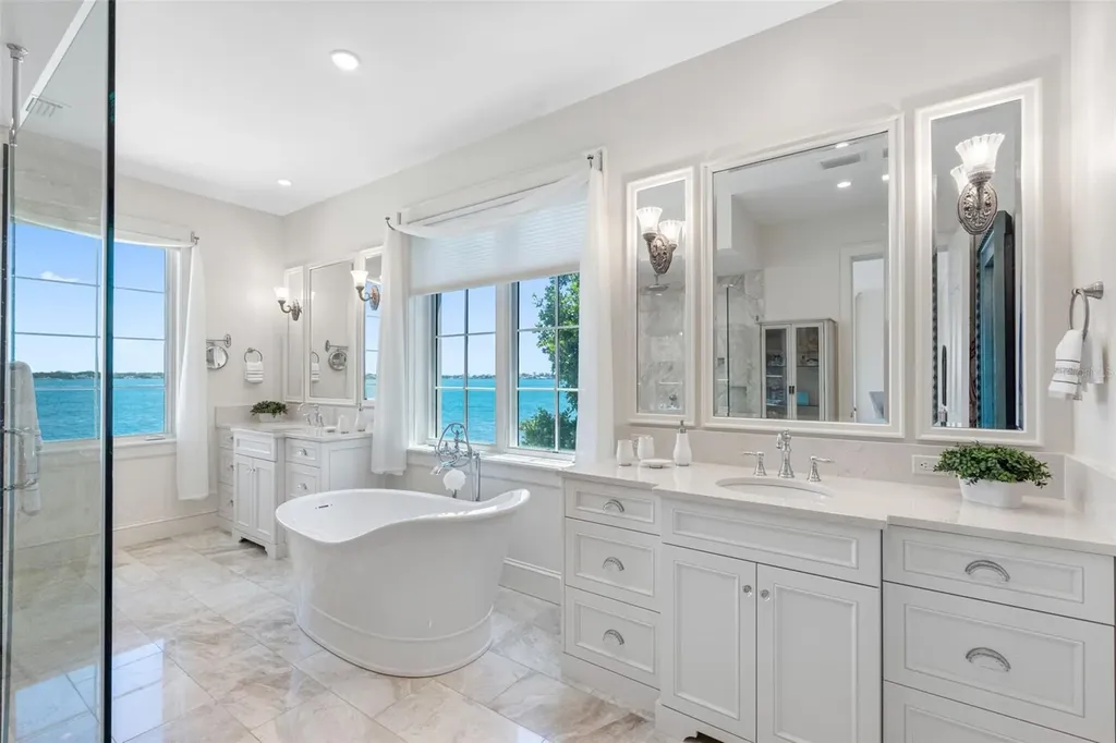 487 Meadow Lark Drive Sarasota FL 34236