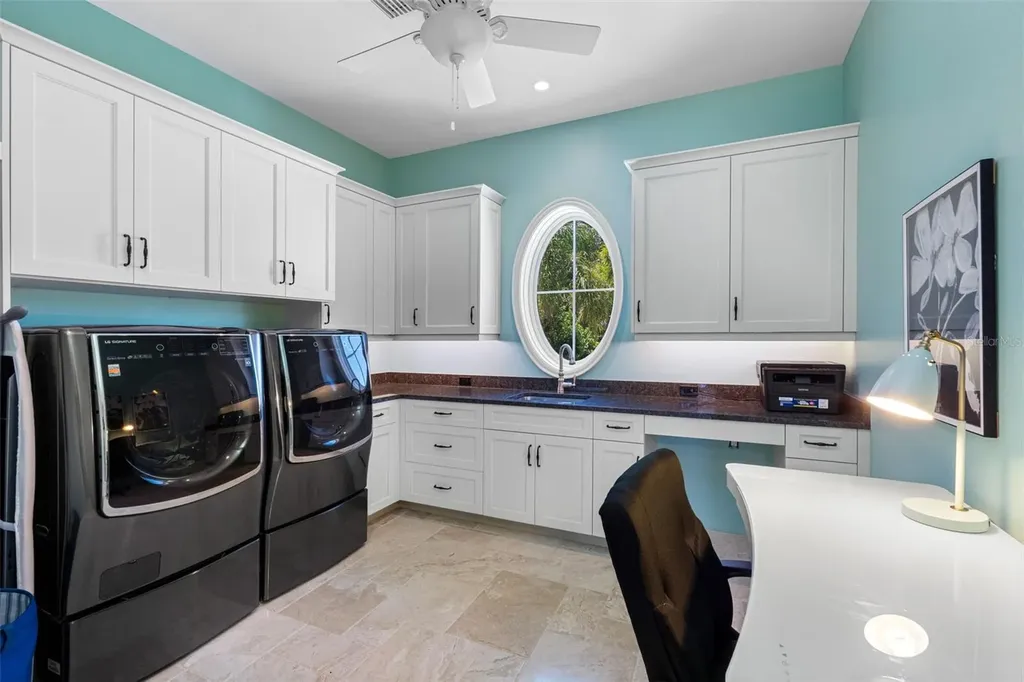 487 Meadow Lark Drive Sarasota FL 34236