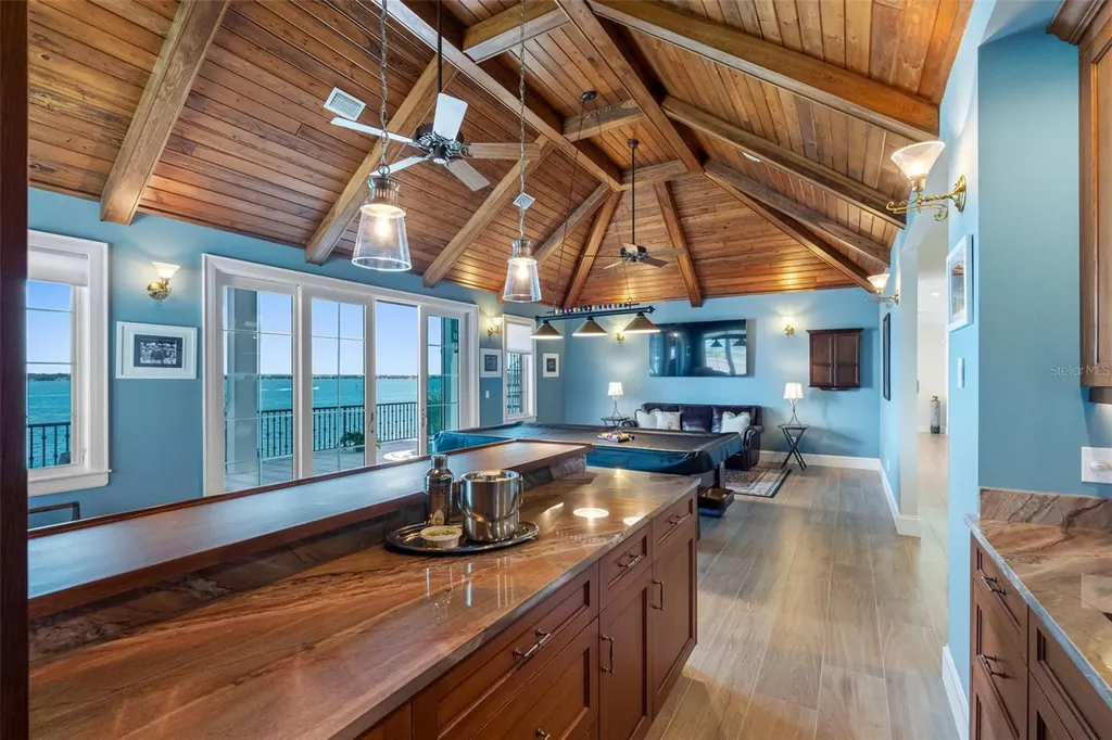 487 Meadow Lark Drive Sarasota FL 34236