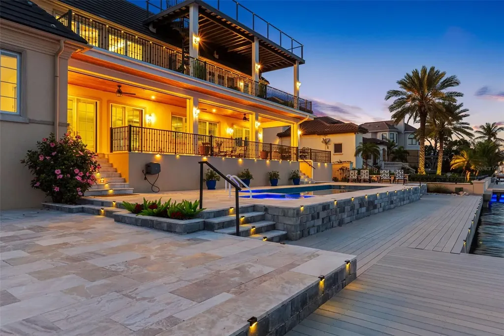 487 Meadow Lark Drive Sarasota FL 34236