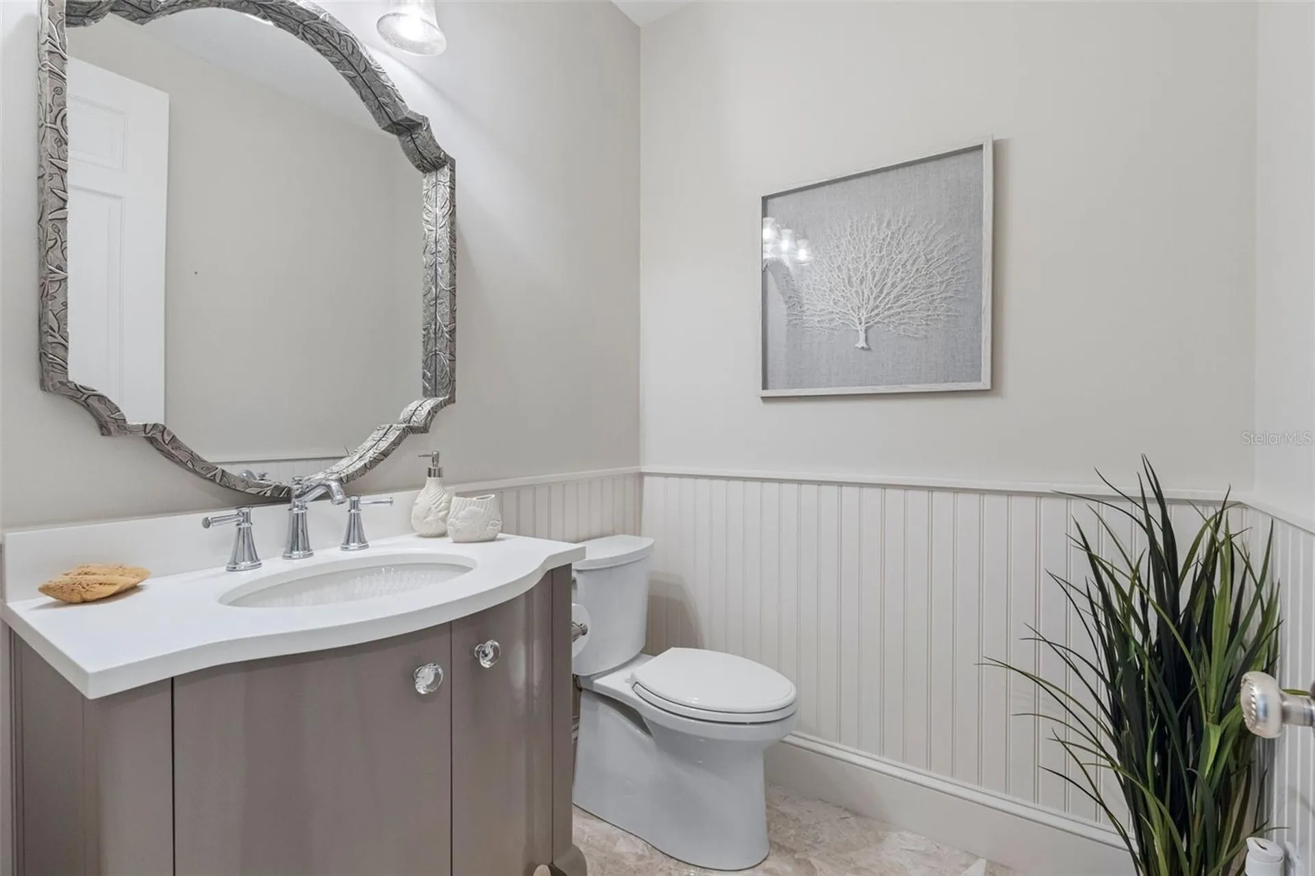 487 Meadow Lark Drive Sarasota FL 34236