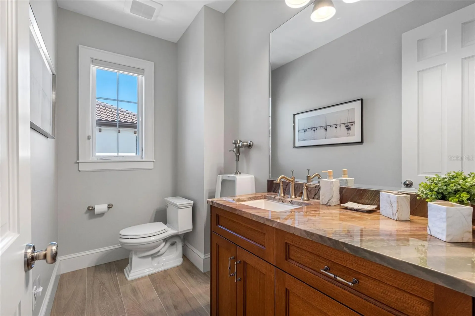 487 Meadow Lark Drive Sarasota FL 34236