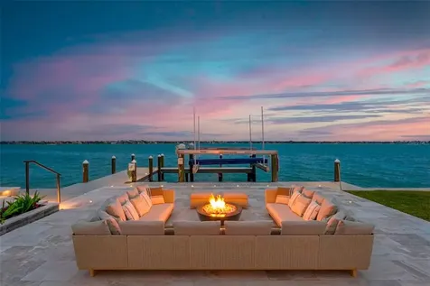 487 Meadow Lark Drive Sarasota FL 34236