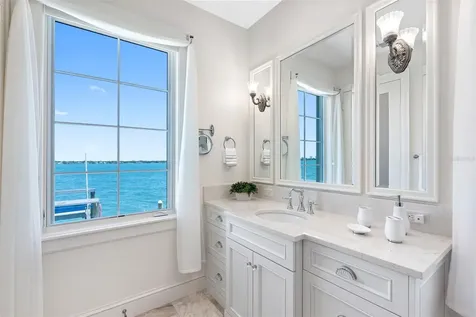 487 Meadow Lark Drive Sarasota FL 34236