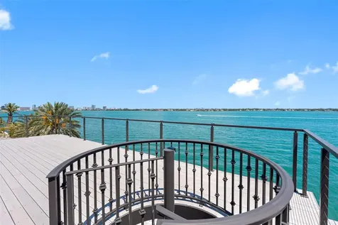 487 Meadow Lark Drive Sarasota FL 34236