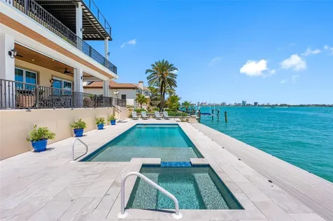 487 Meadow Lark Drive Sarasota FL 34236