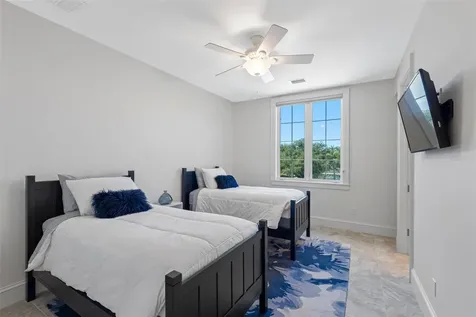 487 Meadow Lark Drive Sarasota FL 34236