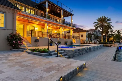 487 Meadow Lark Drive Sarasota FL 34236