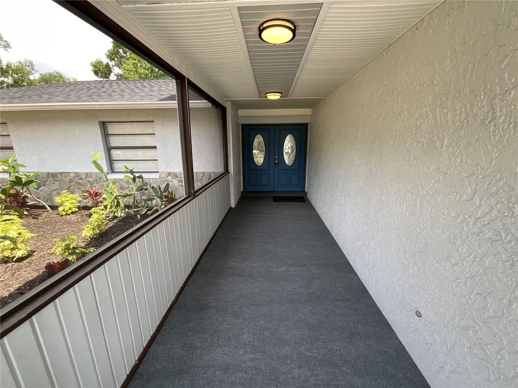 15604 Timberline Drive Tampa FL 33624